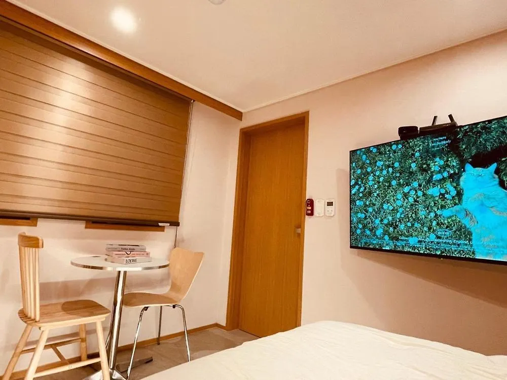 E-Sang-Han Stay Incheon South Korea