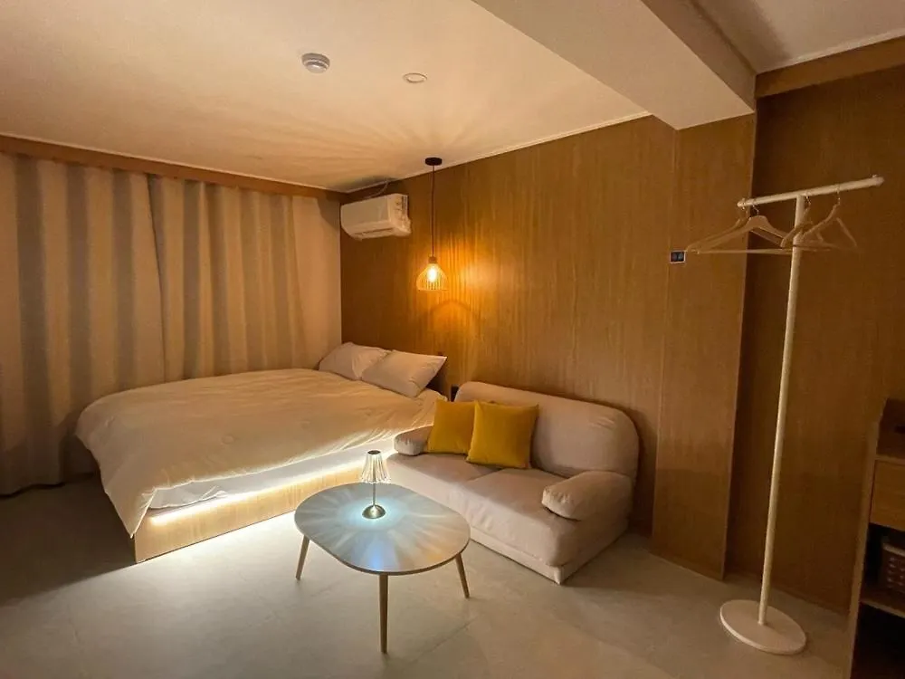 E-Sang-Han Stay Incheon South Korea